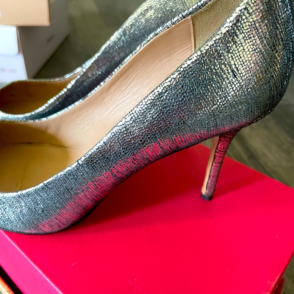 Beautiful, metallic J crew 2” pump